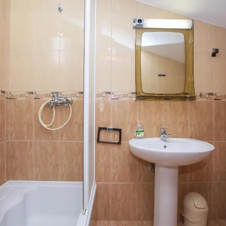 Apartman With Parking Space - 21593 *