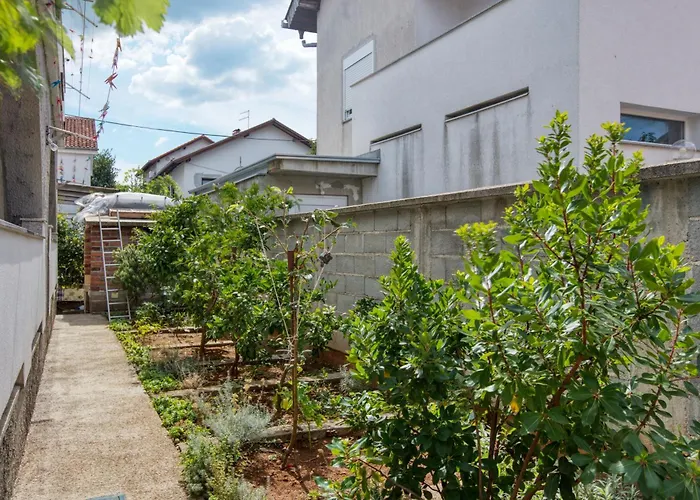 Appartement With Parking Space - 21593 Vodice